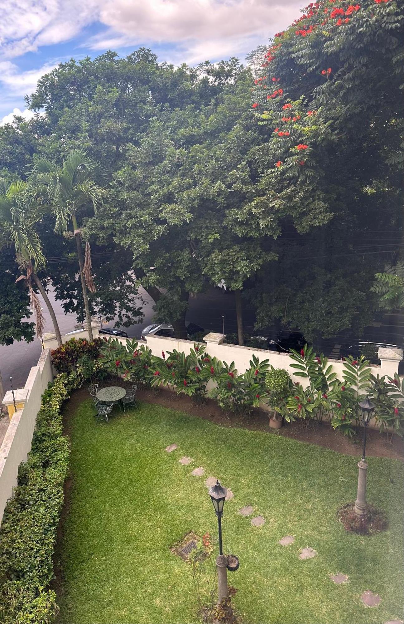 Monblanc Apartamento Completo ซานซัลวาดอร์ ภายนอก รูปภาพ
